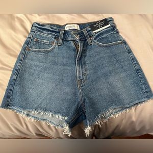 Abercrombie Curve Love High Rise Shorts